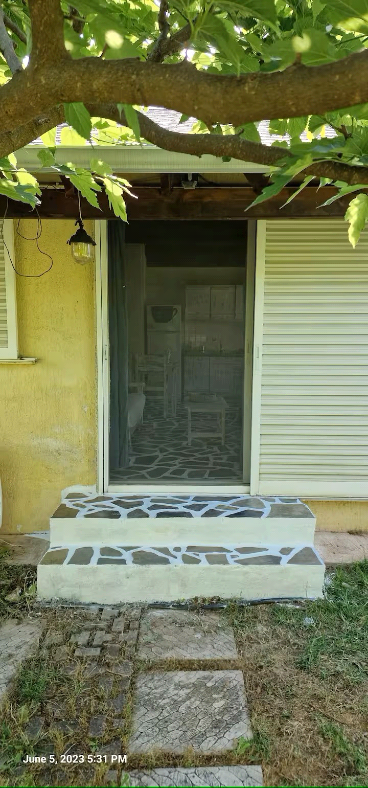Politika Beach House image 007